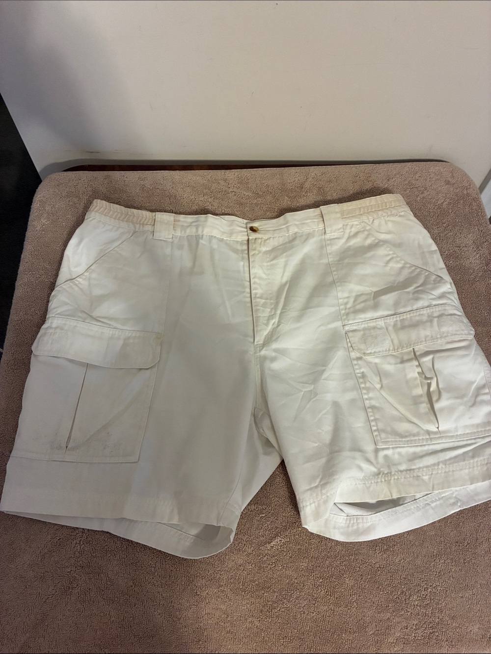 Men's Branded Lion size 42 Cargo Shorts in Cream with‎ Utility Pockets stretch